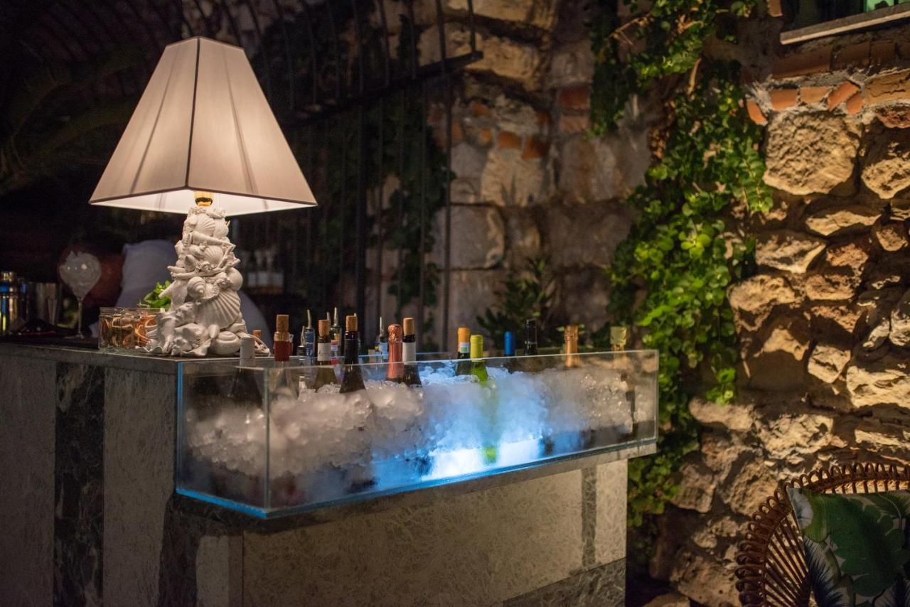 Medousa Bistrot & Suites Taormina Buitenkant foto